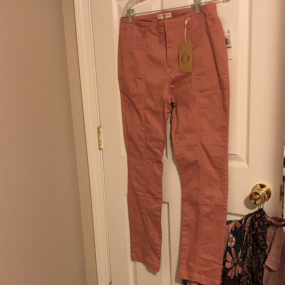 Women's Straight Leg Pants in Pink
